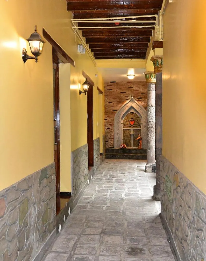 Hotel La Basilica Κίτο