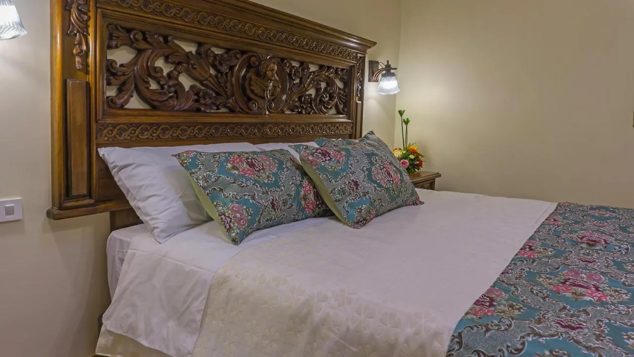 Hotel La Basílica Quito